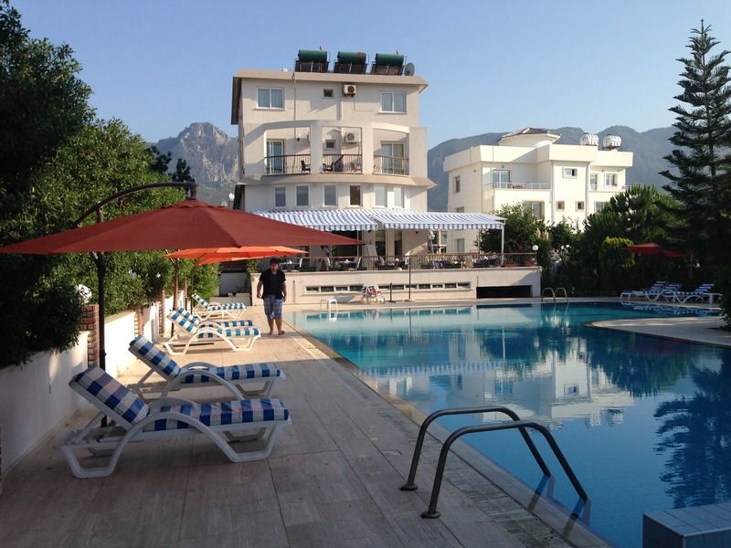 The & Agios Georgios (Kyrenia)