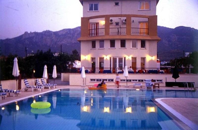 The & Hotel
